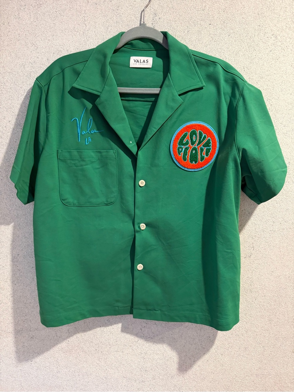 Valas Los Angeles LOVE & PEACE BOWLER SHIRT - Picture 6 of 10